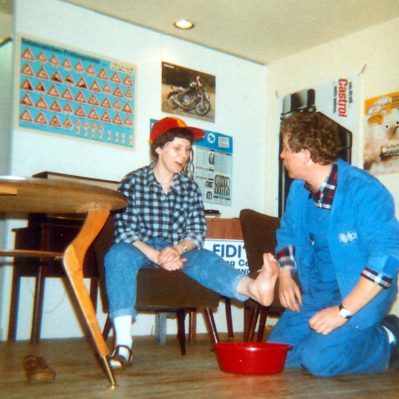 1989_12