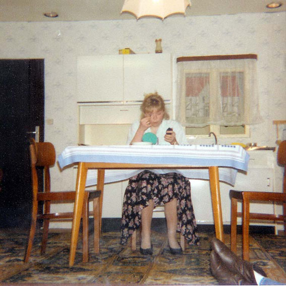 1990_02