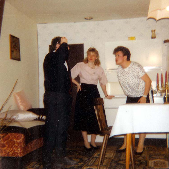 1990_12