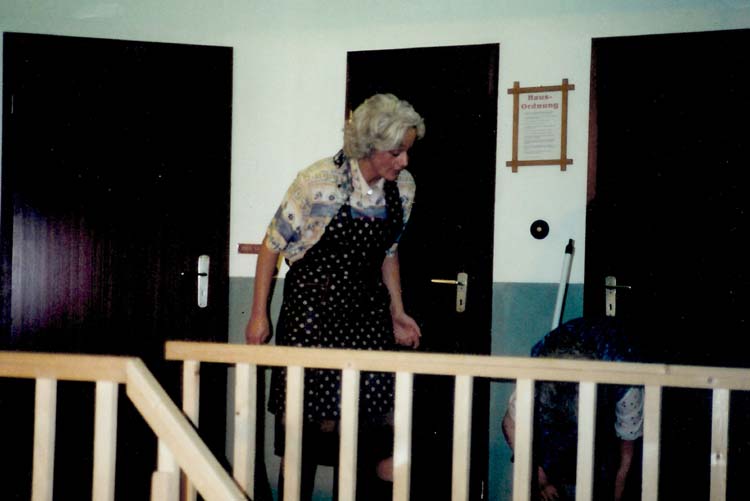 2001_006
